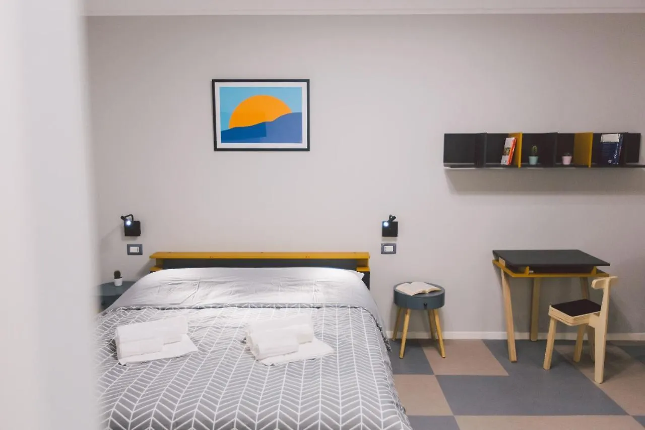Double Bedroom Apartment Across Ortigia Syracuse 0*,