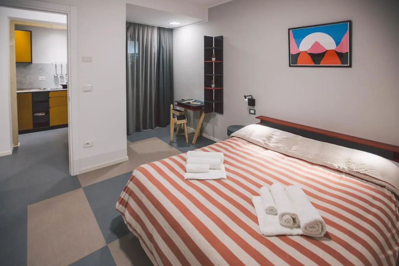 Double Bedroom Apartment Across Ortigia Syracuse Italy